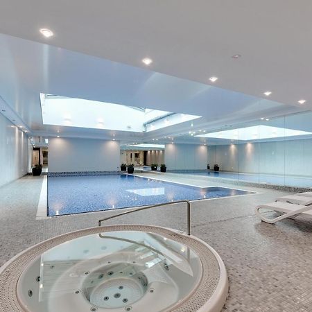 Waterlane Riverside - Spa, Pool, Gym & Parking By Downtown Apartments غدانسك المظهر الخارجي الصورة