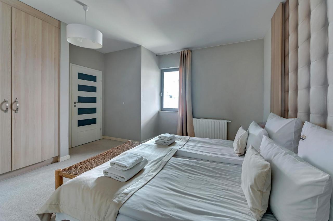 Waterlane Riverside - Spa, Pool, Gym & Parking By Downtown Apartments غدانسك المظهر الخارجي الصورة