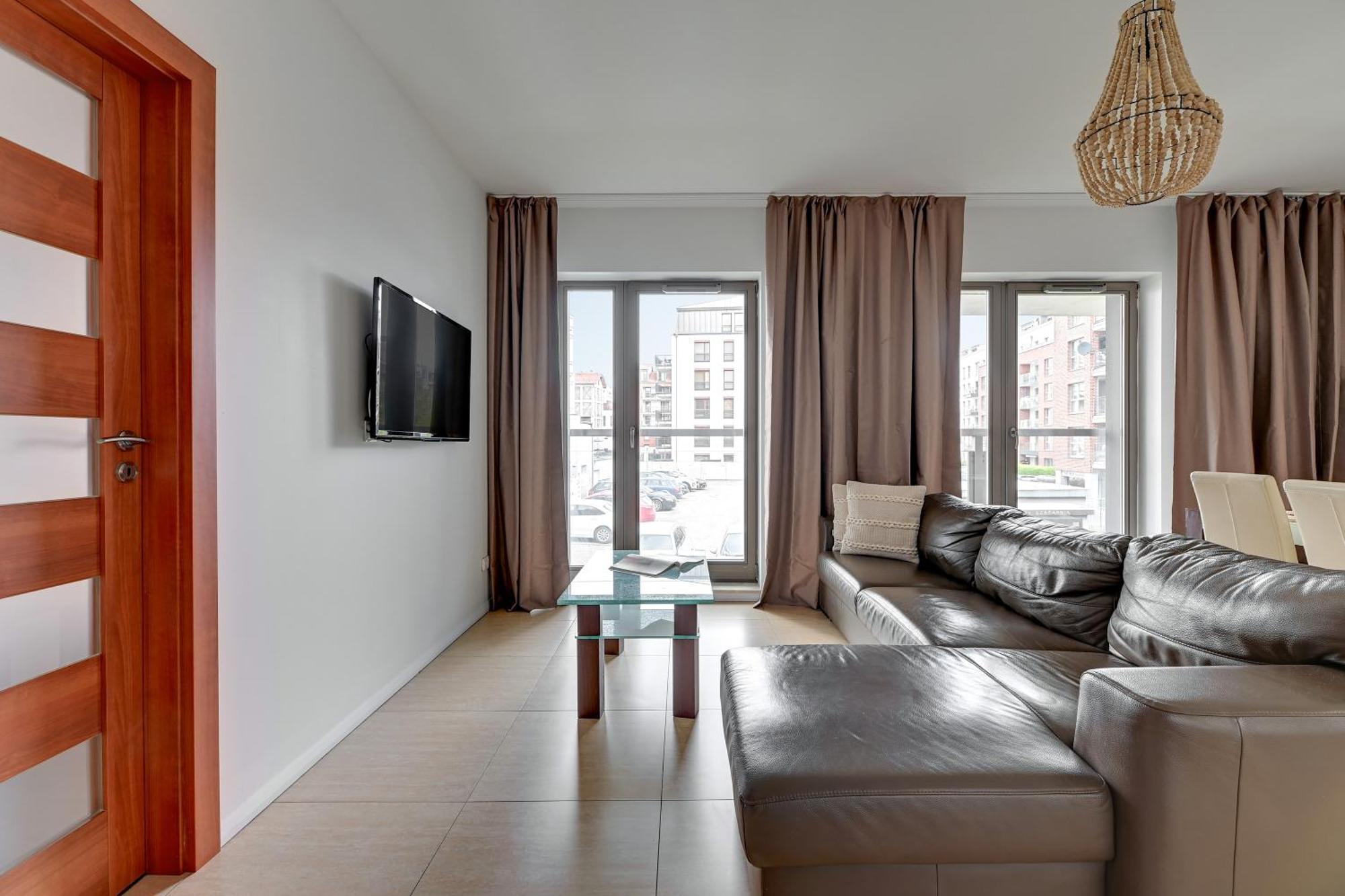 Waterlane Riverside - Spa, Pool, Gym & Parking By Downtown Apartments غدانسك المظهر الخارجي الصورة