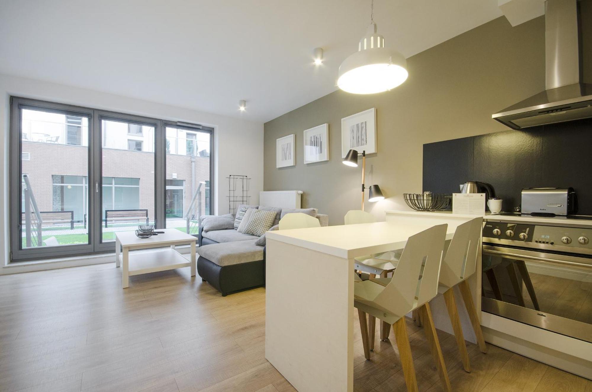 Waterlane Riverside - Spa, Pool, Gym & Parking By Downtown Apartments غدانسك المظهر الخارجي الصورة
