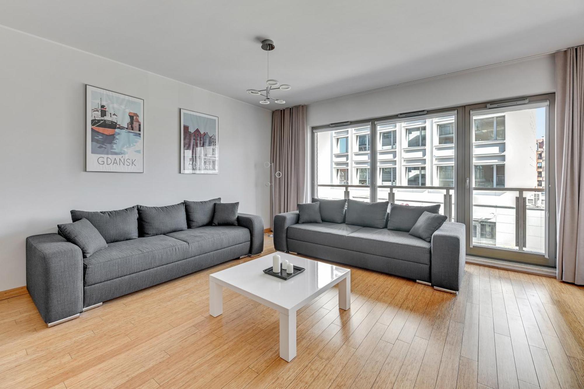 Waterlane Riverside - Spa, Pool, Gym & Parking By Downtown Apartments غدانسك المظهر الخارجي الصورة