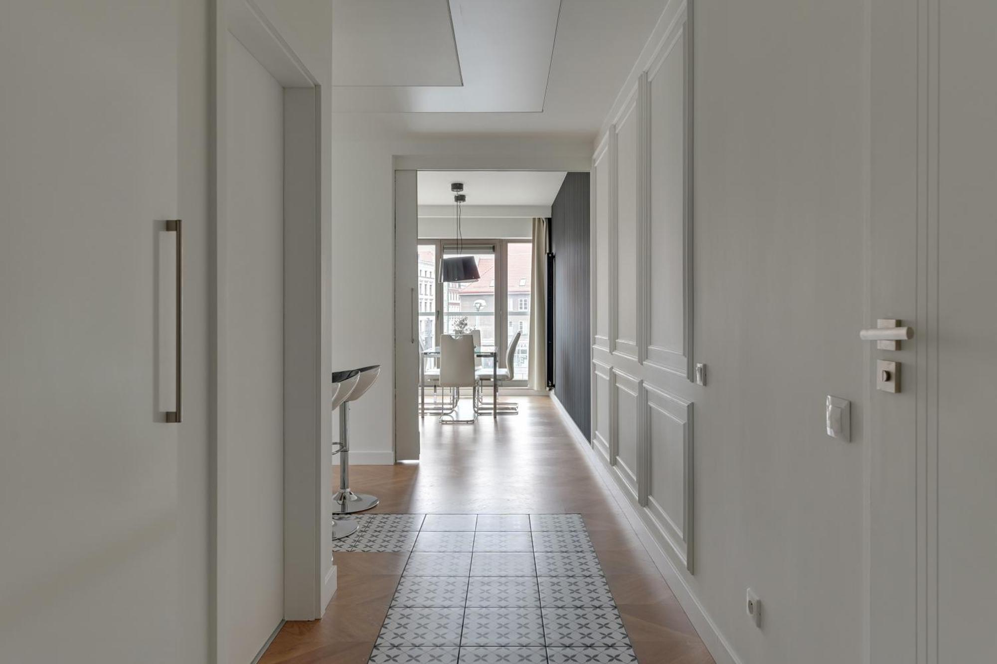 Waterlane Riverside - Spa, Pool, Gym & Parking By Downtown Apartments غدانسك الغرفة الصورة